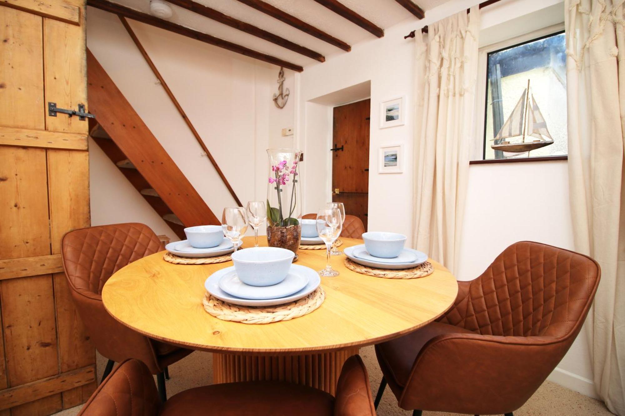 Little Gem In The Mumbles! Fishermans With Log Burner, Dog Friendly And Welcome Breakfast Hamper! Сasa de vacaciones